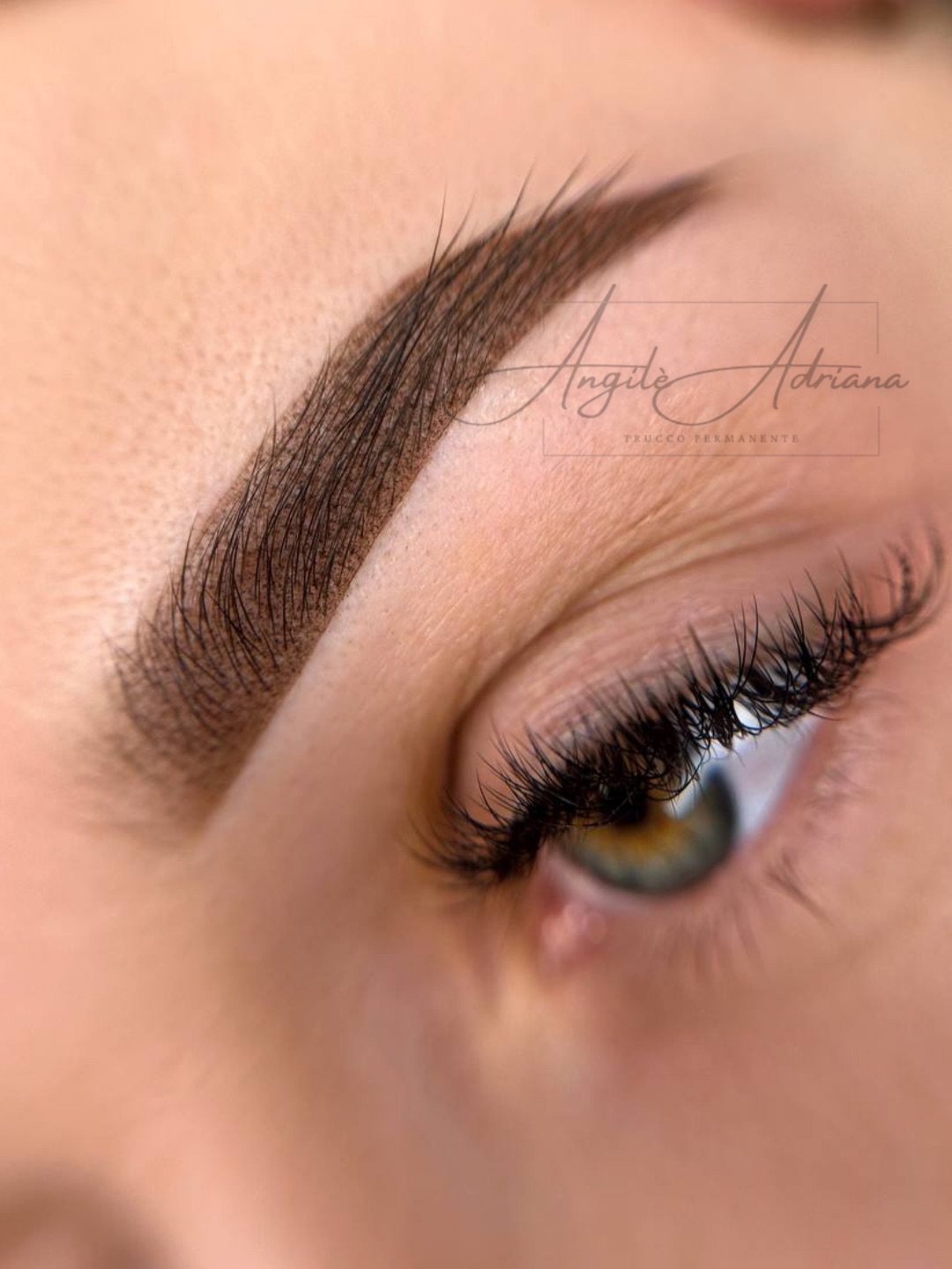 Soft Blend Roma - Sopracciglia sfumate naturale effetto tridimensionale